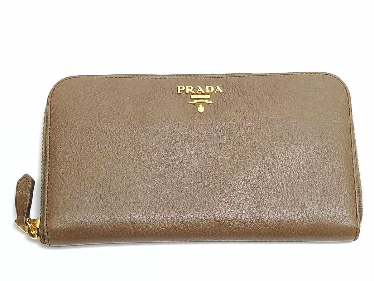 Prada Zip Around Vitello Daino Long