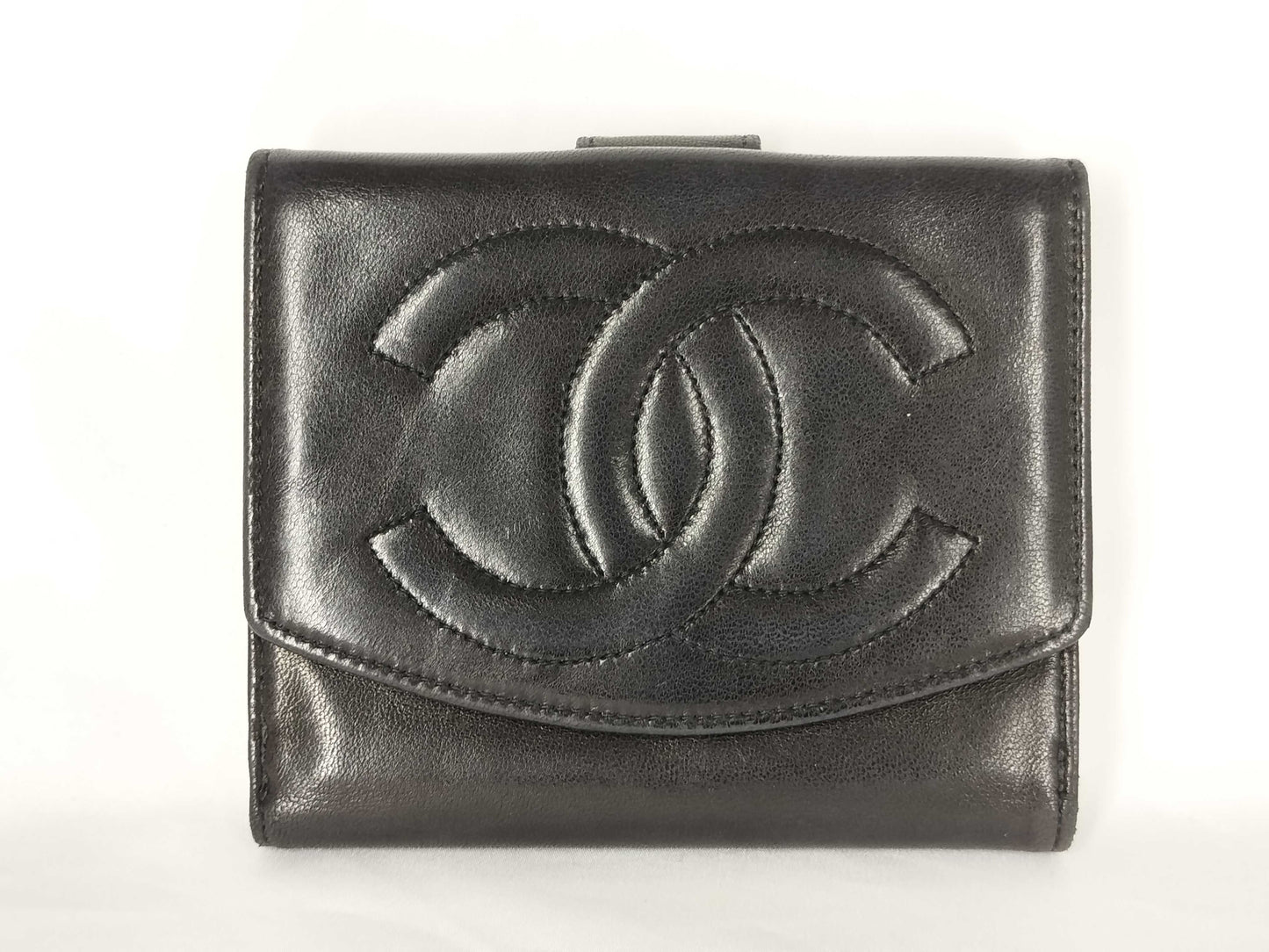 Chanel Timeless CC Bifold Wallet Caviar Product Image