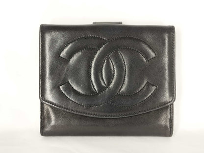 Chanel Timeless CC Bifold Wallet Caviar Product Image