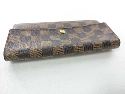 Louis Vuitton Long Damier Product Image