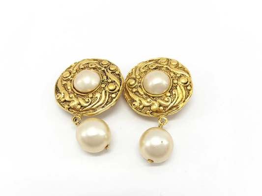 Chanel Vintage CC Round Button Clip-On Earrings Metal Product Image