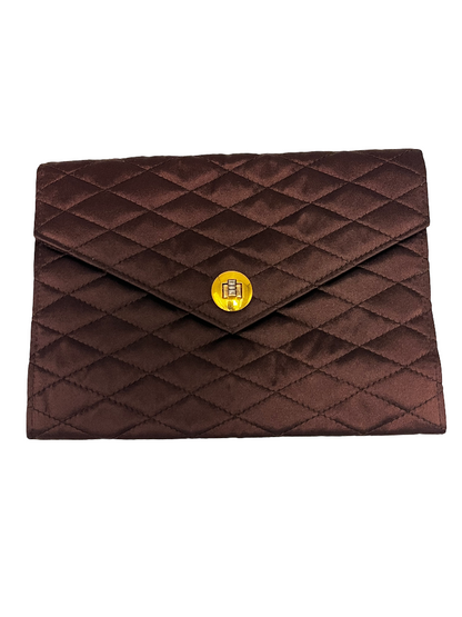 Chanel pochette vintage matelassée Satin medium