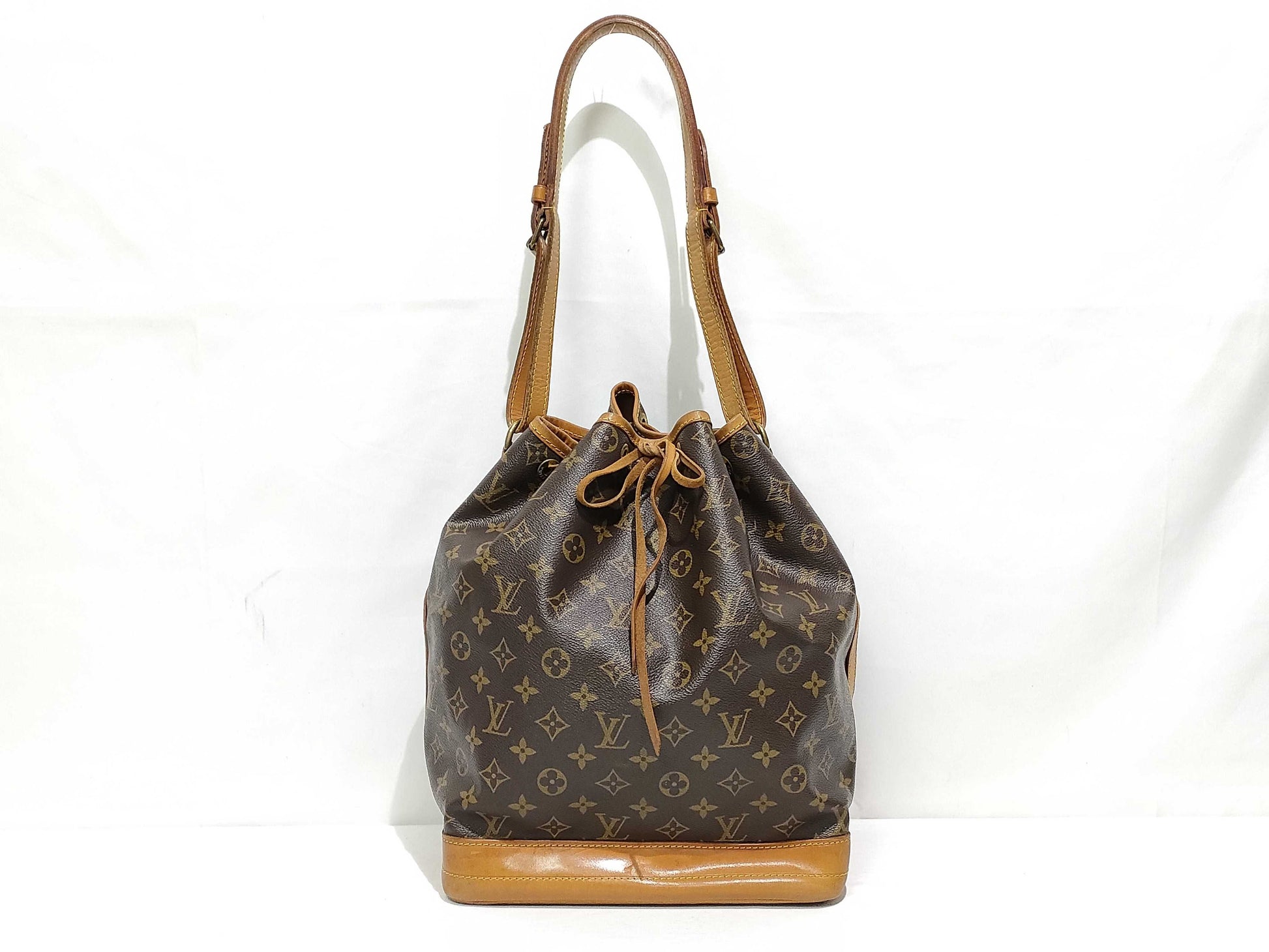 Louis Vuitton Noe Epi leather Product Image