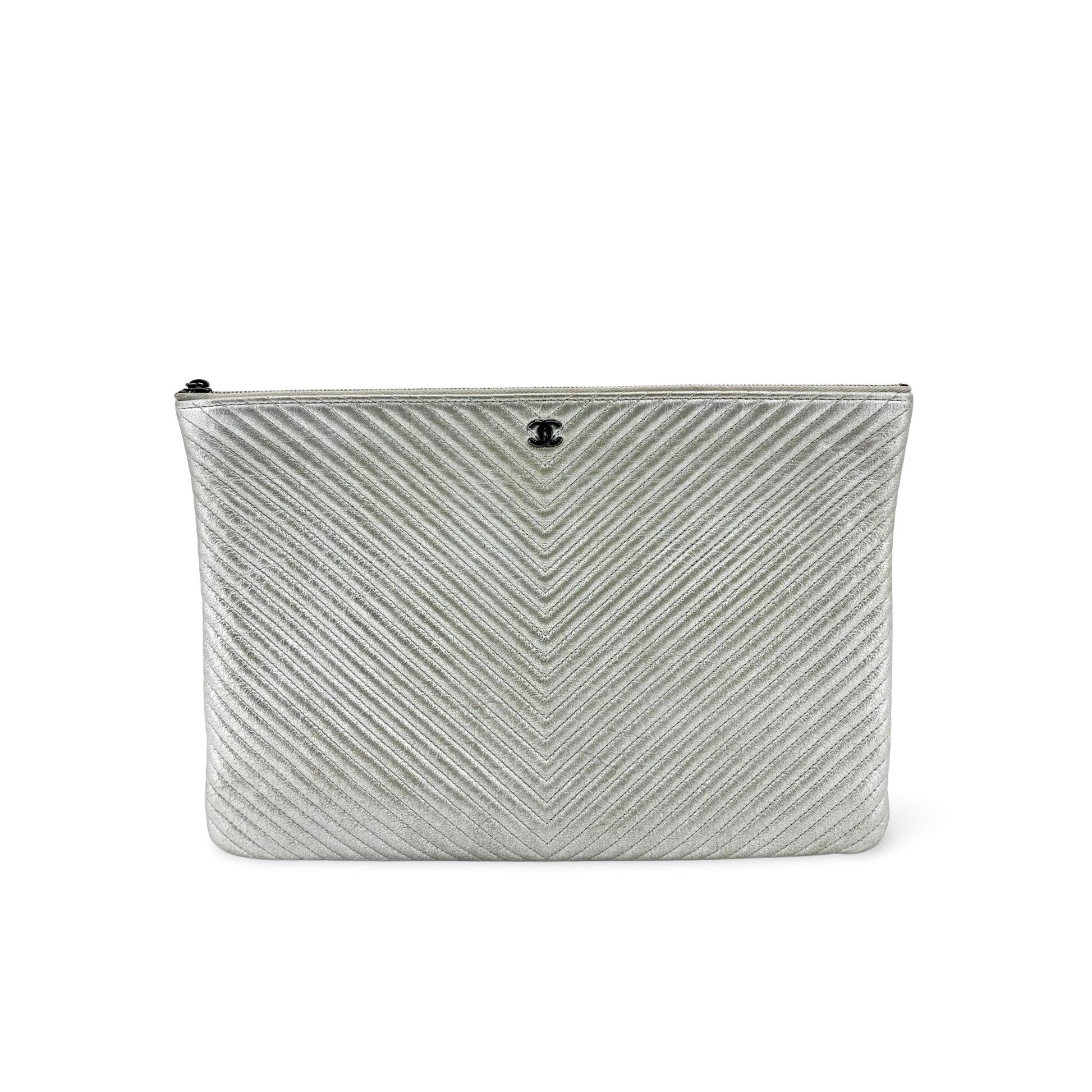 Chanel Cosmetic Case Camellia Caviar Product Image