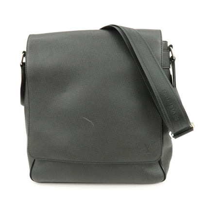 Louis Vuitton Roman Taiga Leather GM