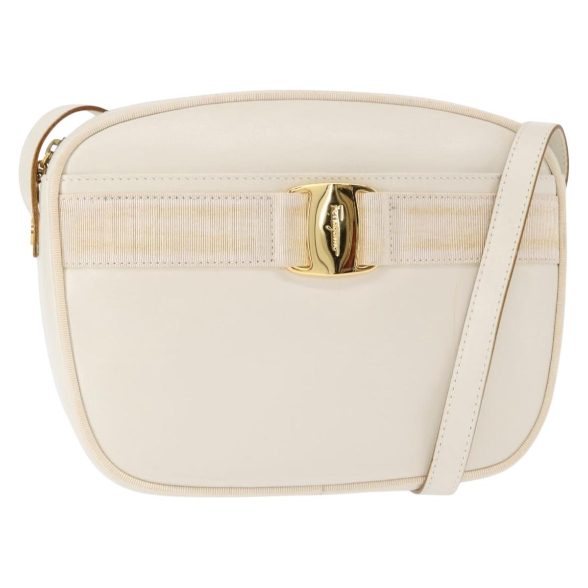 Salvatore Ferragamo Vala Shoulder Bag Leather Product Image