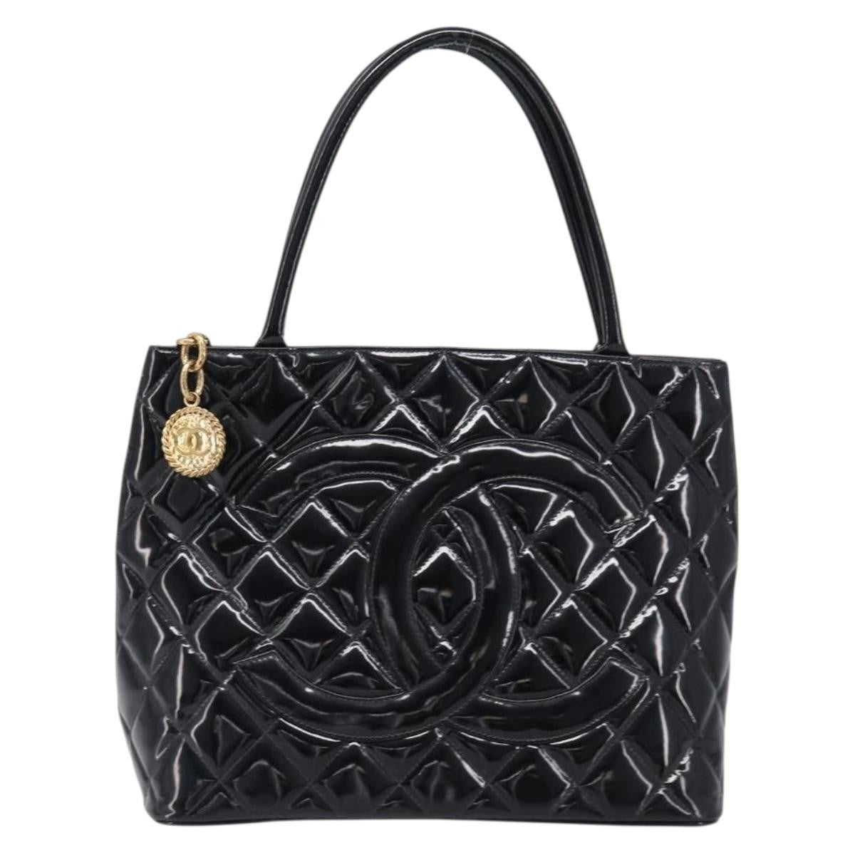 Chanel Medallion Quilted Patent Product Image