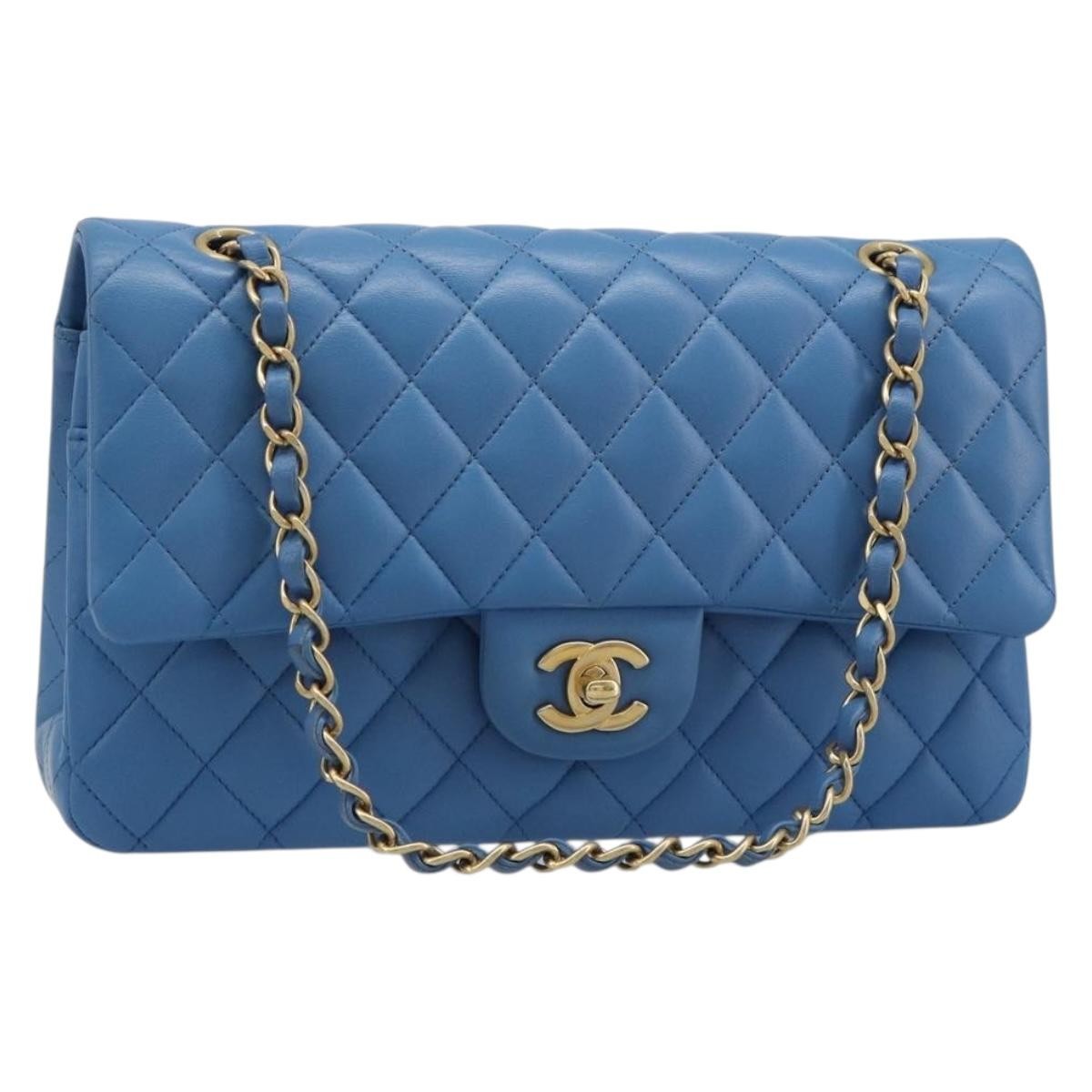 Chanel Matelassé Lambskin leather 25