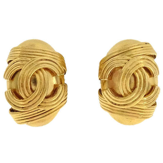 Chanel Vintage CC Logo Oval Clip on Gold Plated Product Image