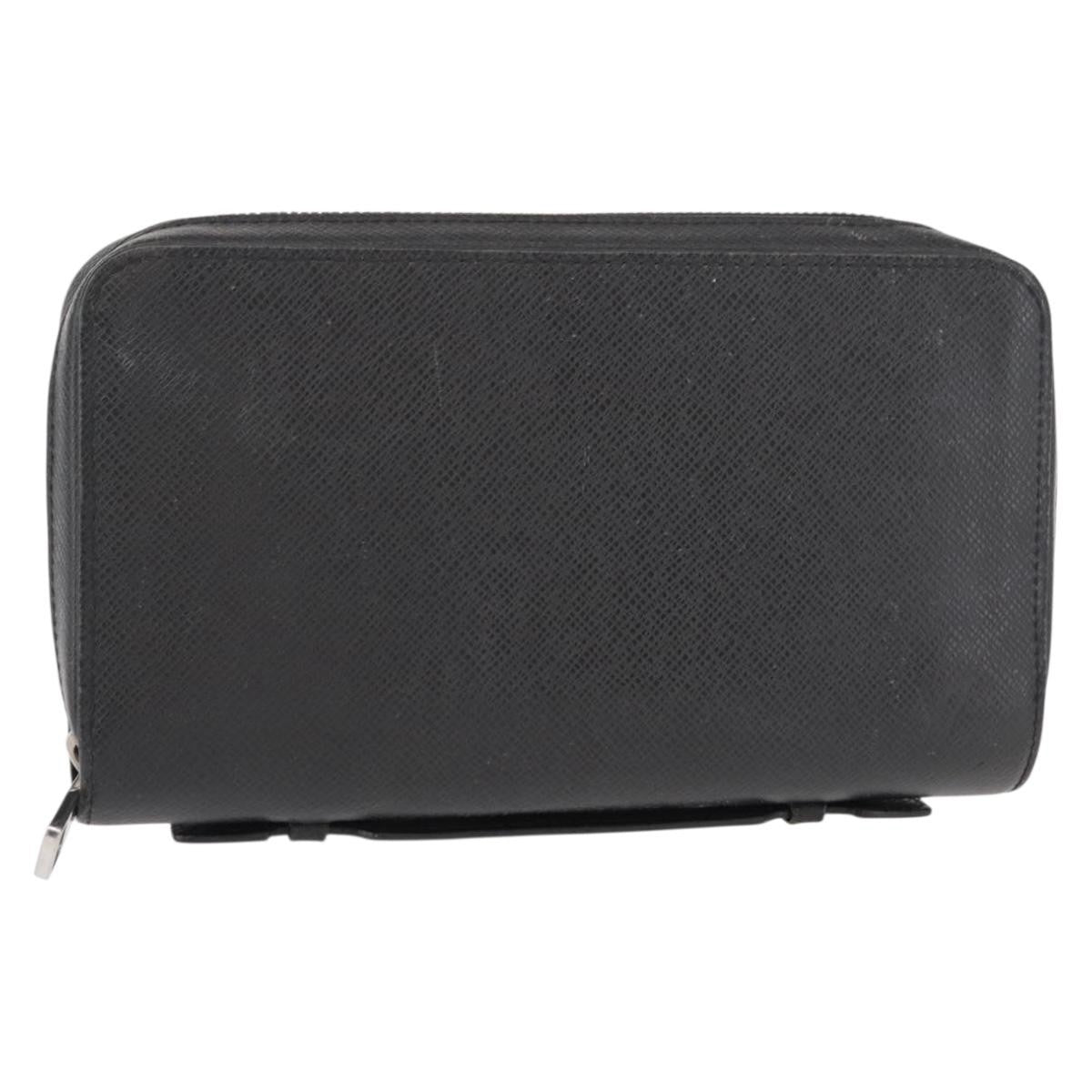 Louis Vuitton Zippy XL Taiga Leather Product Image