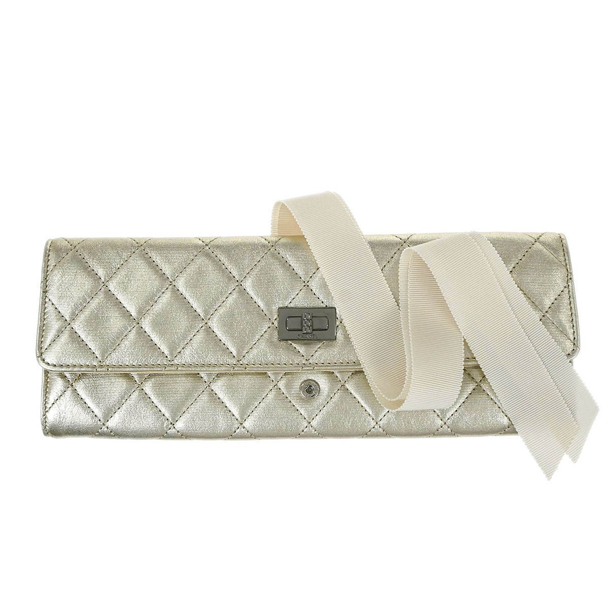 Chanel Reissue 2.55 Clutch Leather Product Image