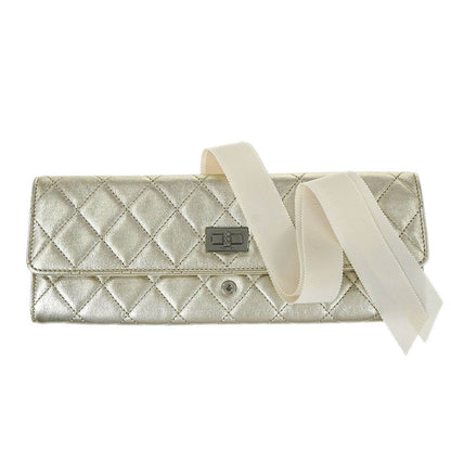 Chanel Reissue 2.55 Clutch Leather Product Image