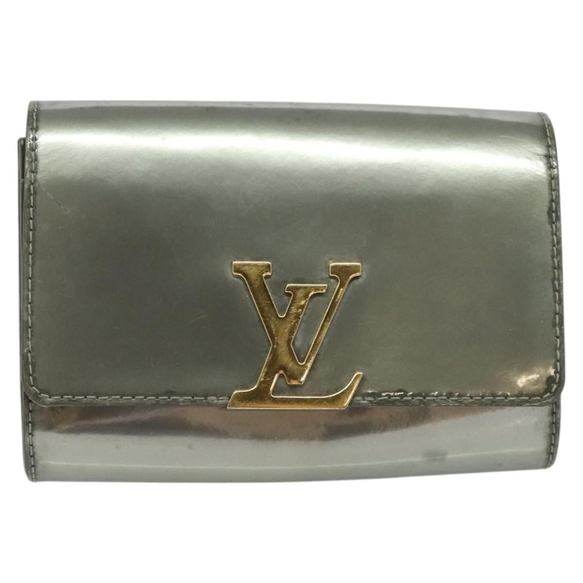 Louis Vuitton Chain Louise Clutch Patent PM