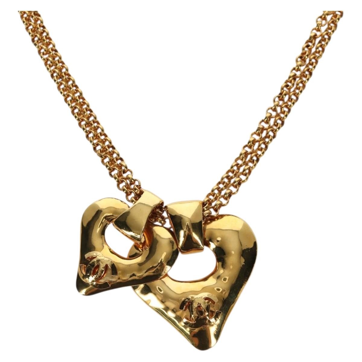 Chanel Vintage CC Heart Pendant Long Metal XL