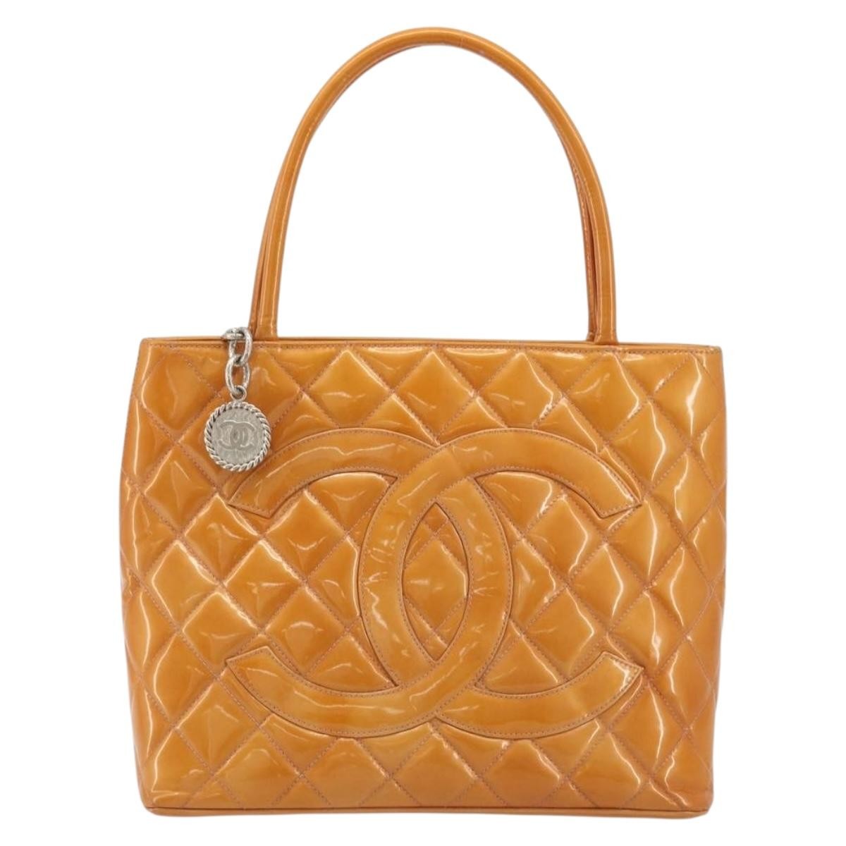 Chanel Medallion Tote Quilted Patent Product Image