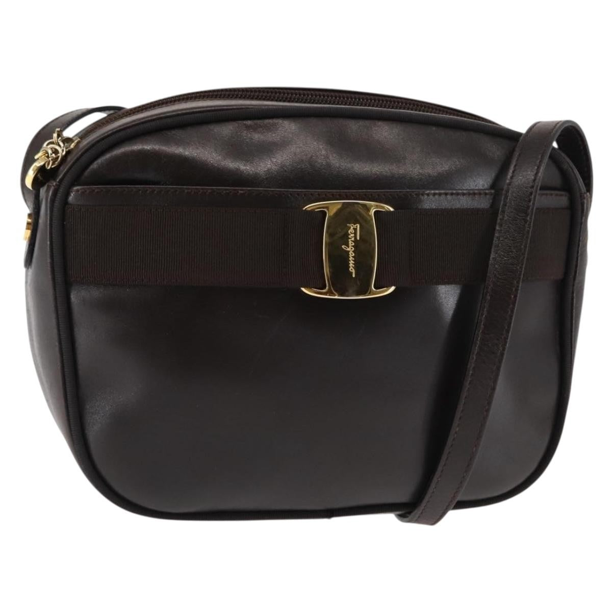 Salvatore Ferragamo Vara Bow camera Leather Product Image