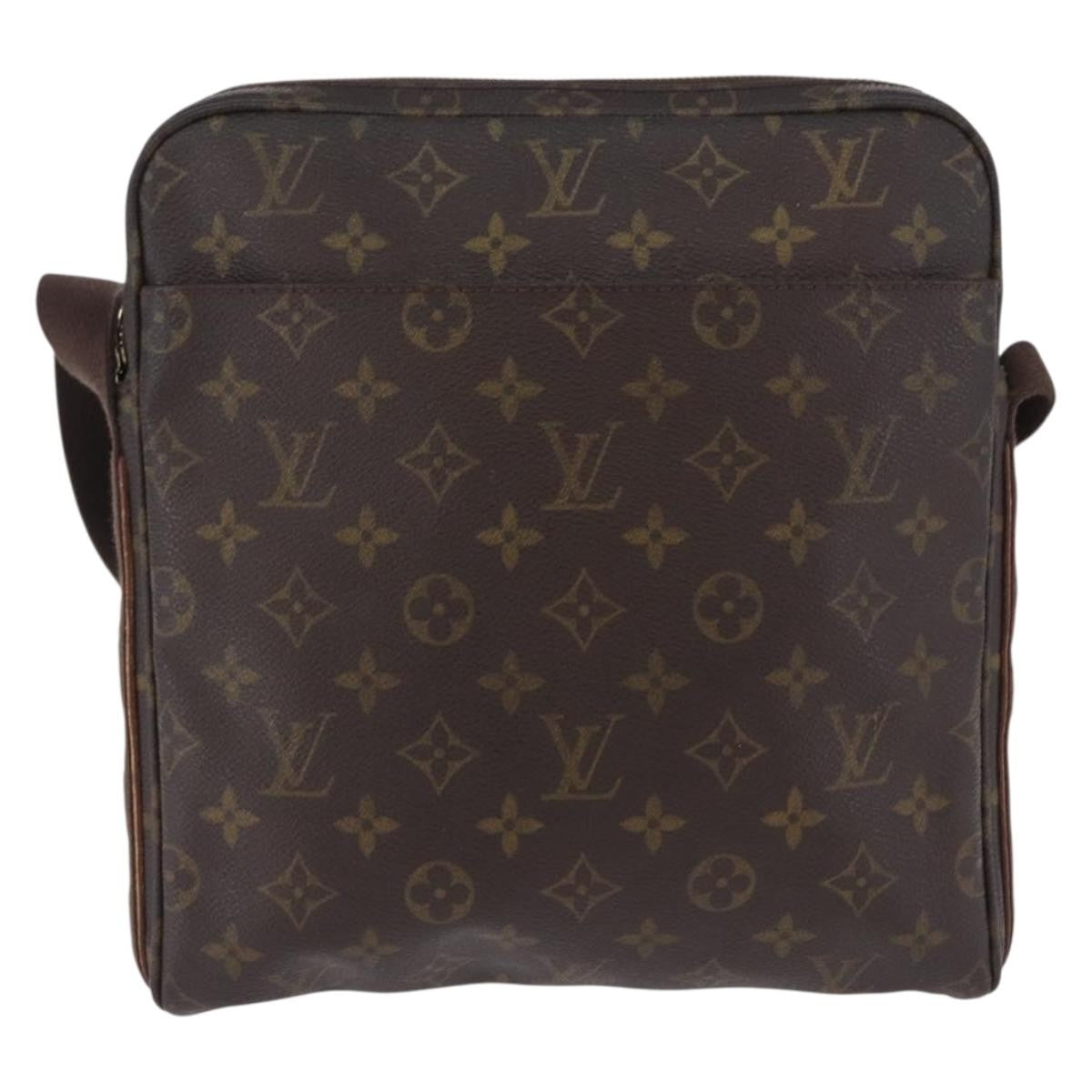 Louis Vuitton Trotteur Beaubourg Monogram Canvas Product Image