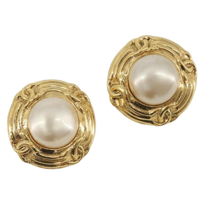 Chanel Vintage Round CC Clip-On Metal with Faux Pearl Product Image