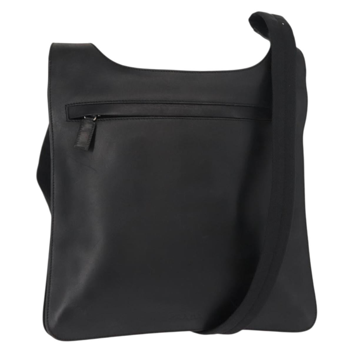 Prada Zip Messenger Bag Saffiano Leather Medium