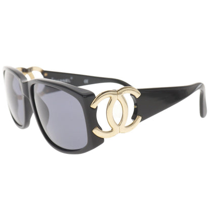 Chanel Logo CC Plastic Product Image