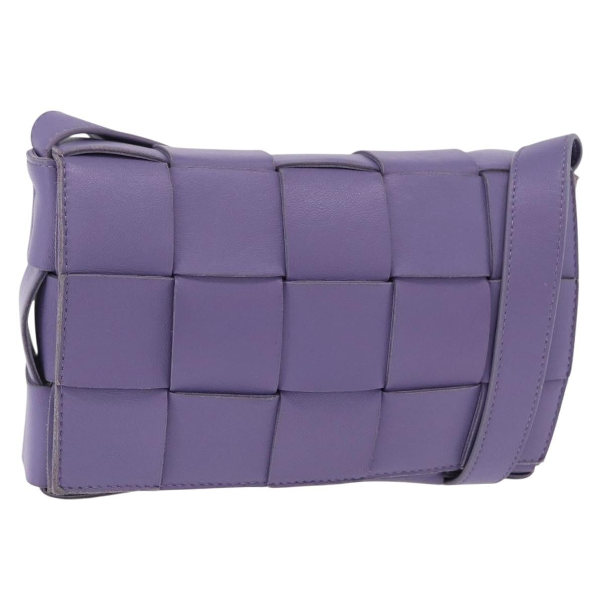 Bottega Veneta Cassette Maxi Intrecciato Leather Small