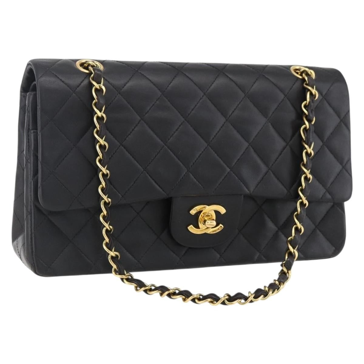 Chanel Classic Single Flap Quilted Lambskin Moyen
