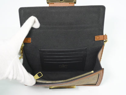 Image 4