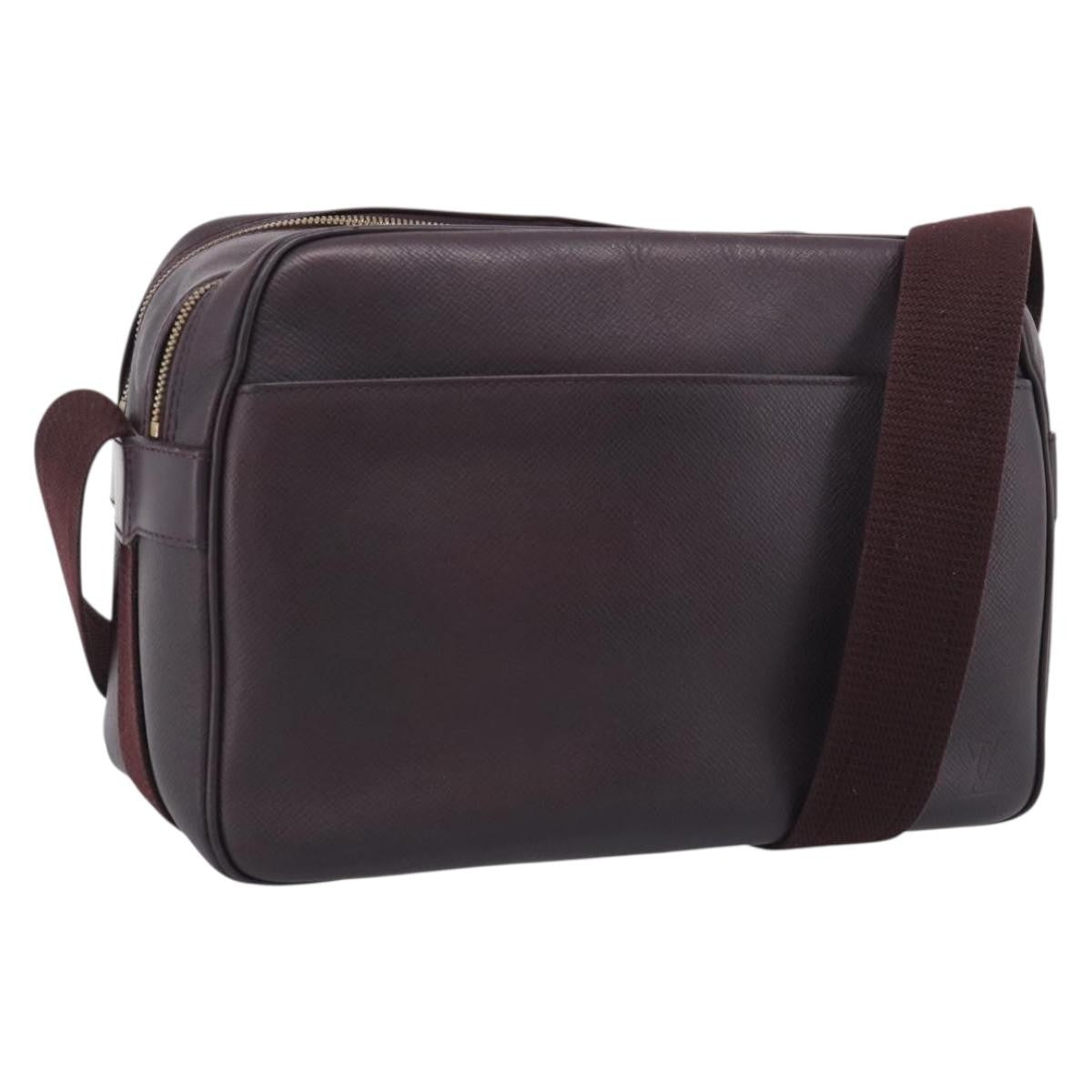Louis Vuitton Reporter Taiga Leather PM