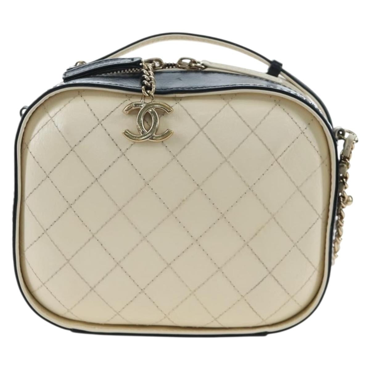 Chanel Vanity Case Quilted Crumpled Calfskin Small